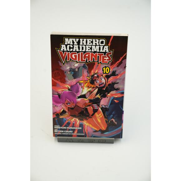 My Hero Academia Manga Lot of 3 Vol 4 + Vigilantes 10 + Ultra Analysis VIZ - Picture 7 of 8